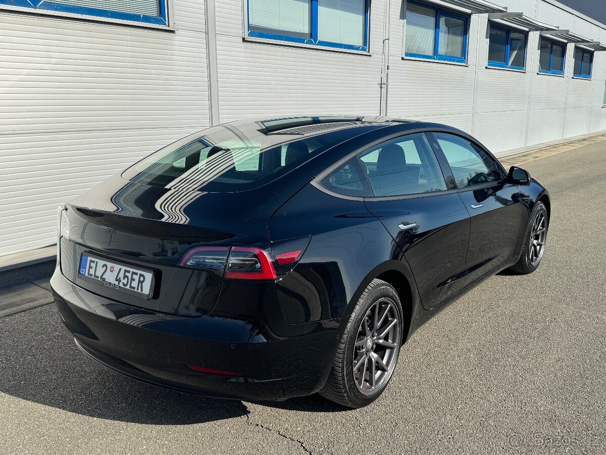 Tesla Model 3 SR 2019 - 3