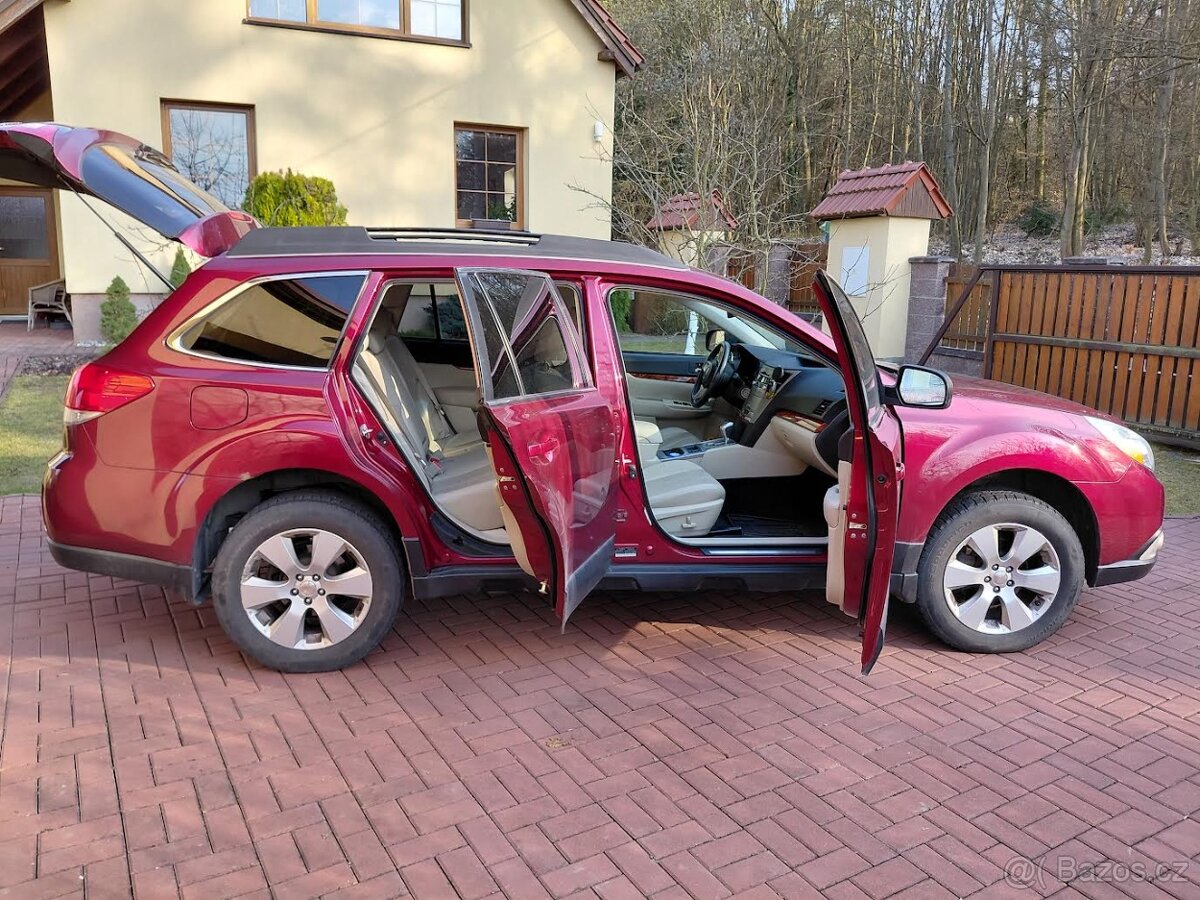 Subaru Outback 2011, 2.5i 4x4 AUTOMAT - 3