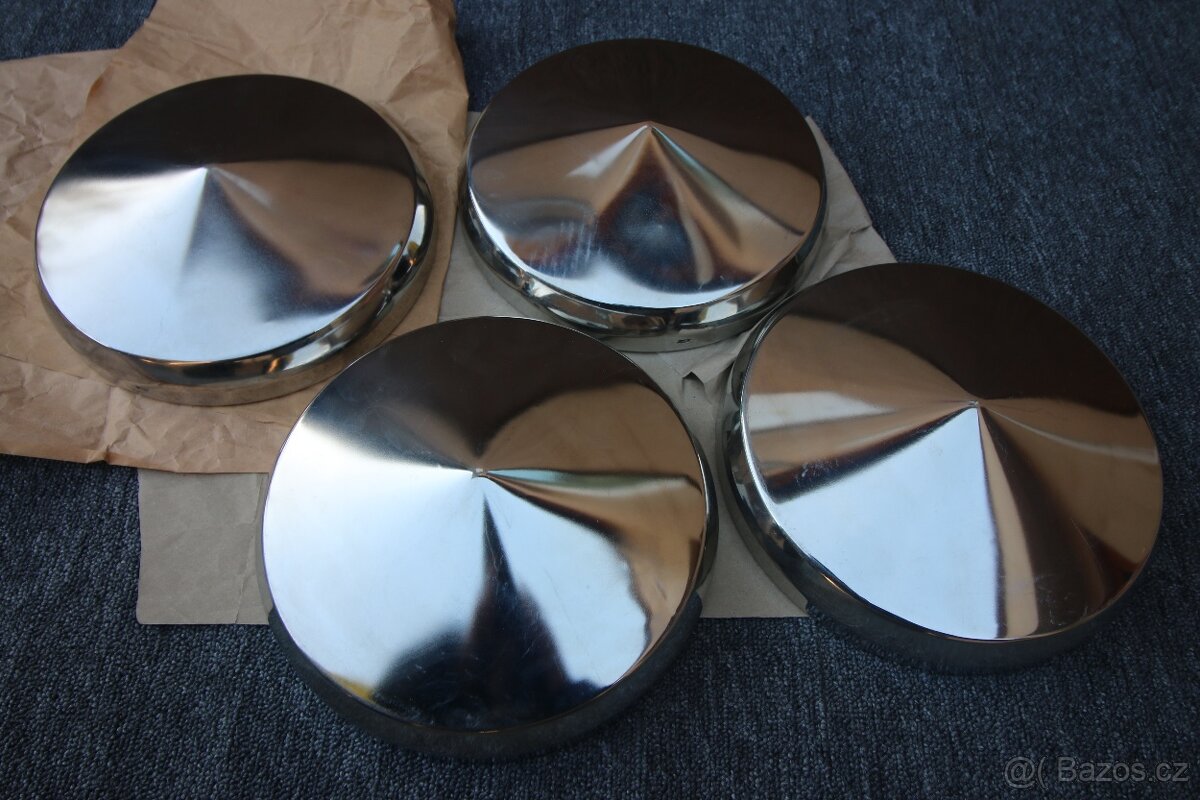 Tatra 603-2 - nové poklice - 3