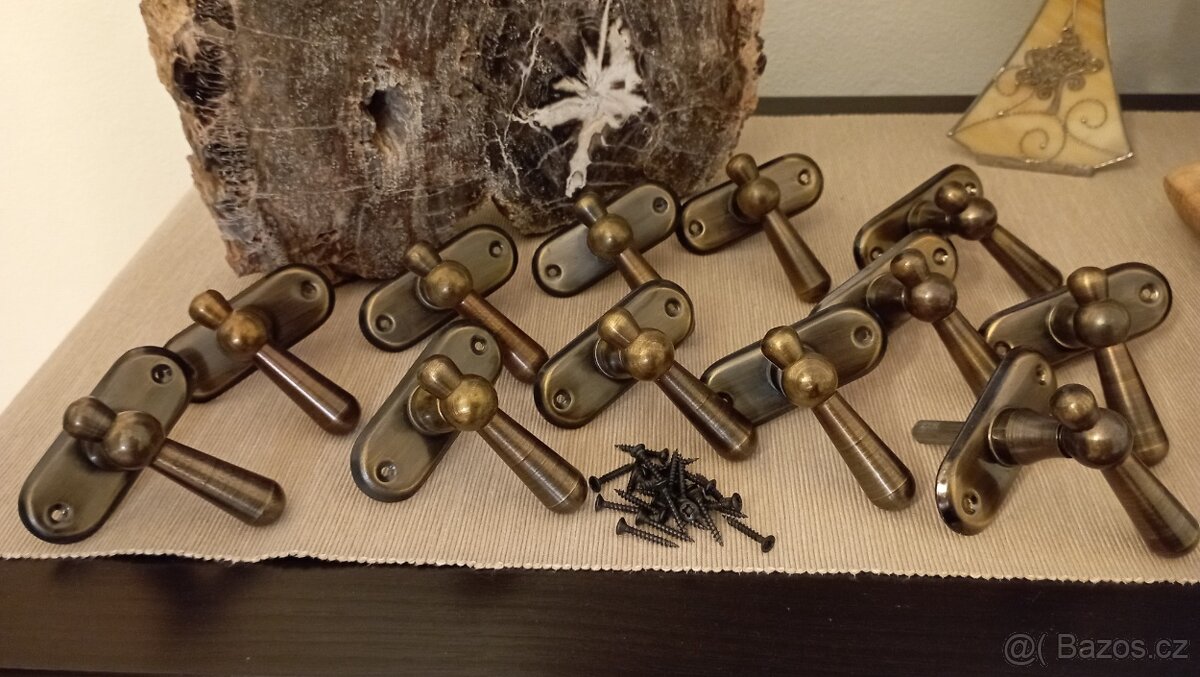 Okenní kličky mosaz - 3