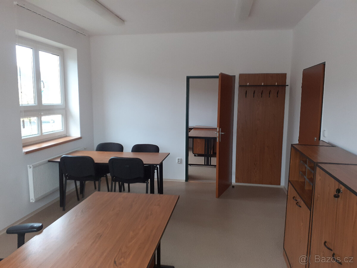 Pronájem kanceláří a nezpevněných ploch - 3