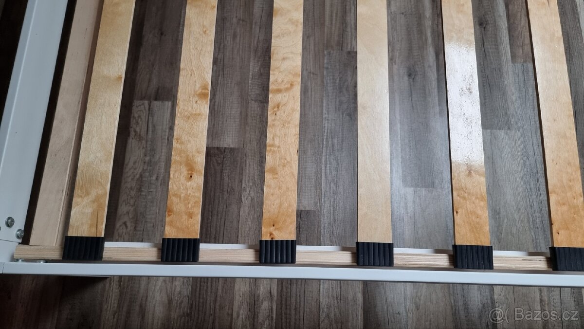 Rám postele + rošt Jysk - 3