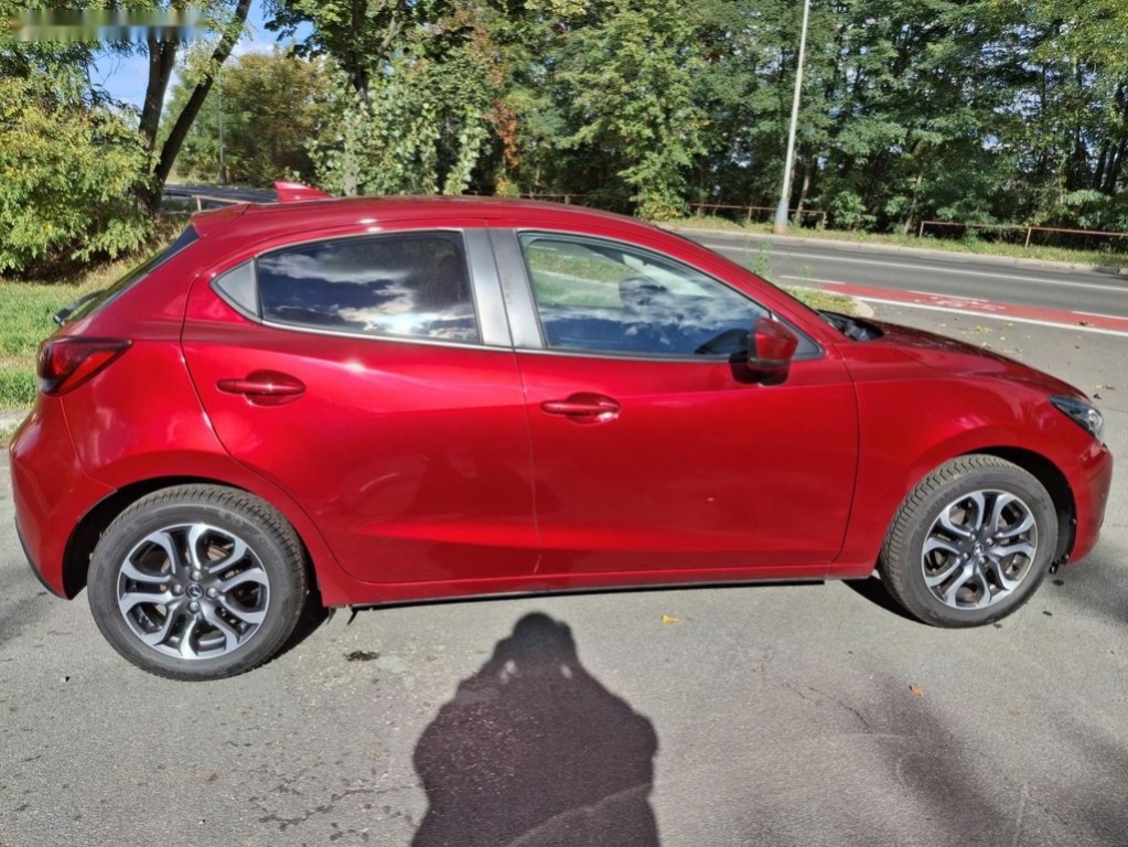 Mazda 2,1.5 benzin - 3