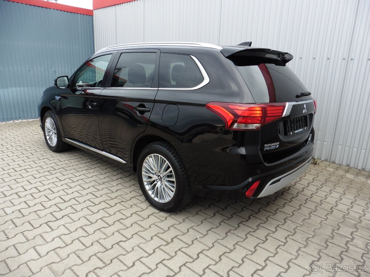 Mitsubishi Outlander 2,4 PHEV Instyle+ - 3