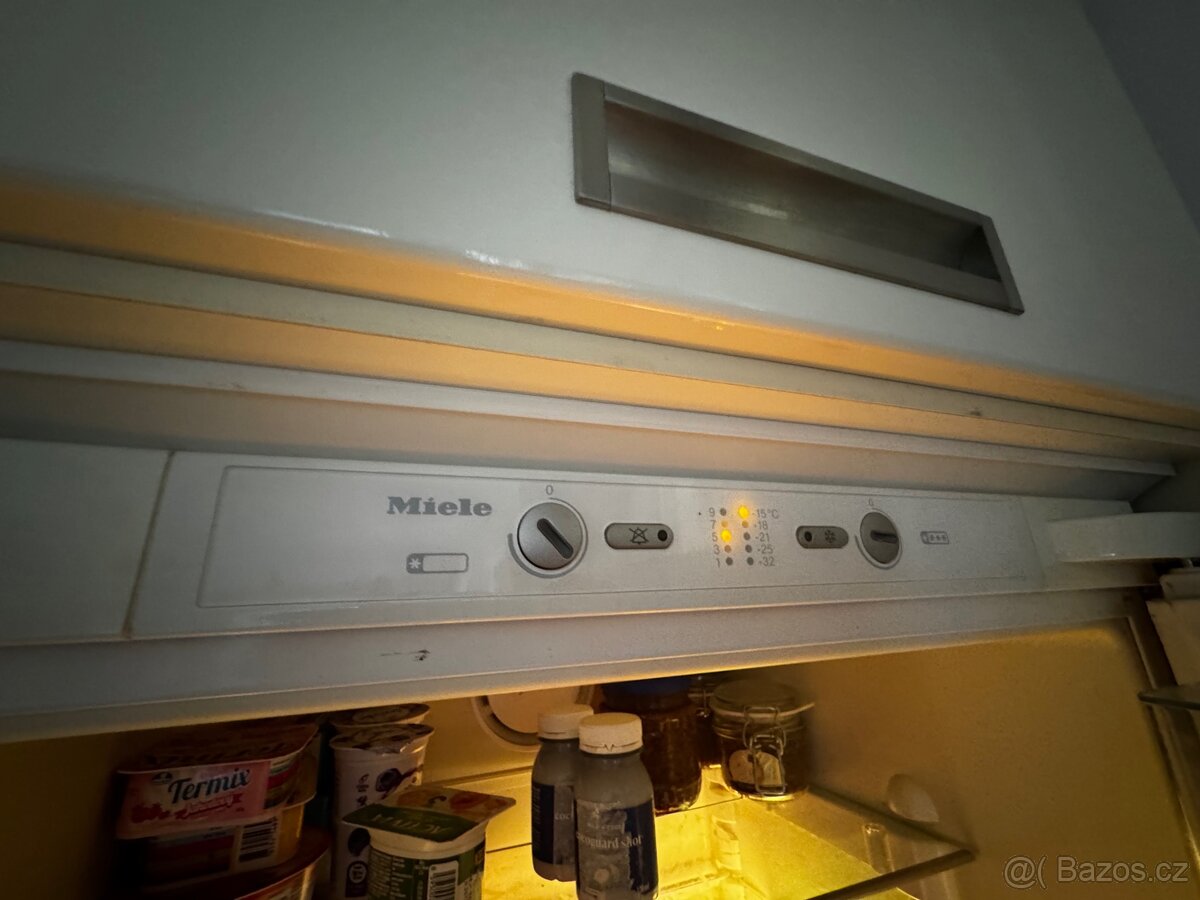 Kuchyň MIELE - 3