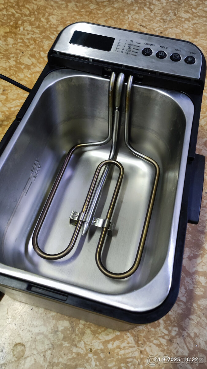 Prodám fritézu Sencor SFR 8200SS - 3