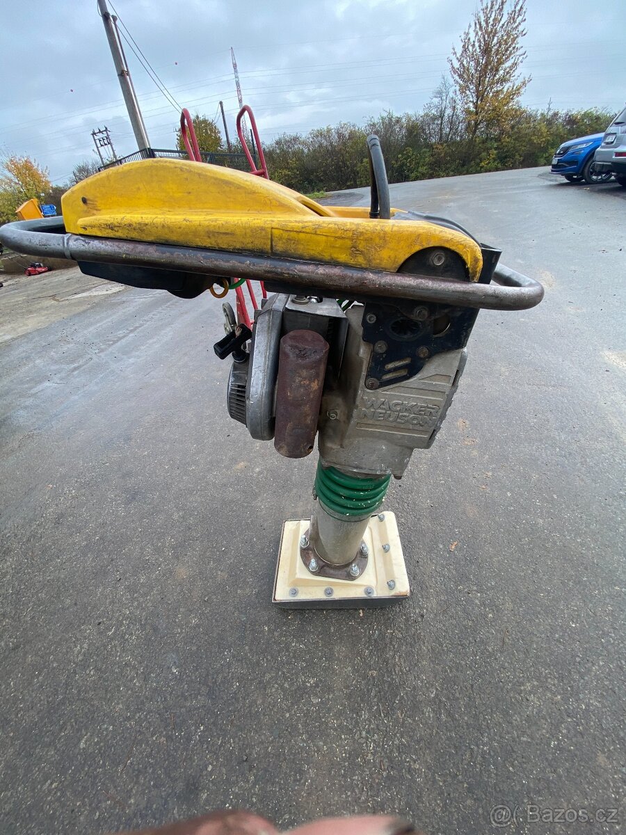 Vibrační Pěch Wacker BS50-2 - 3