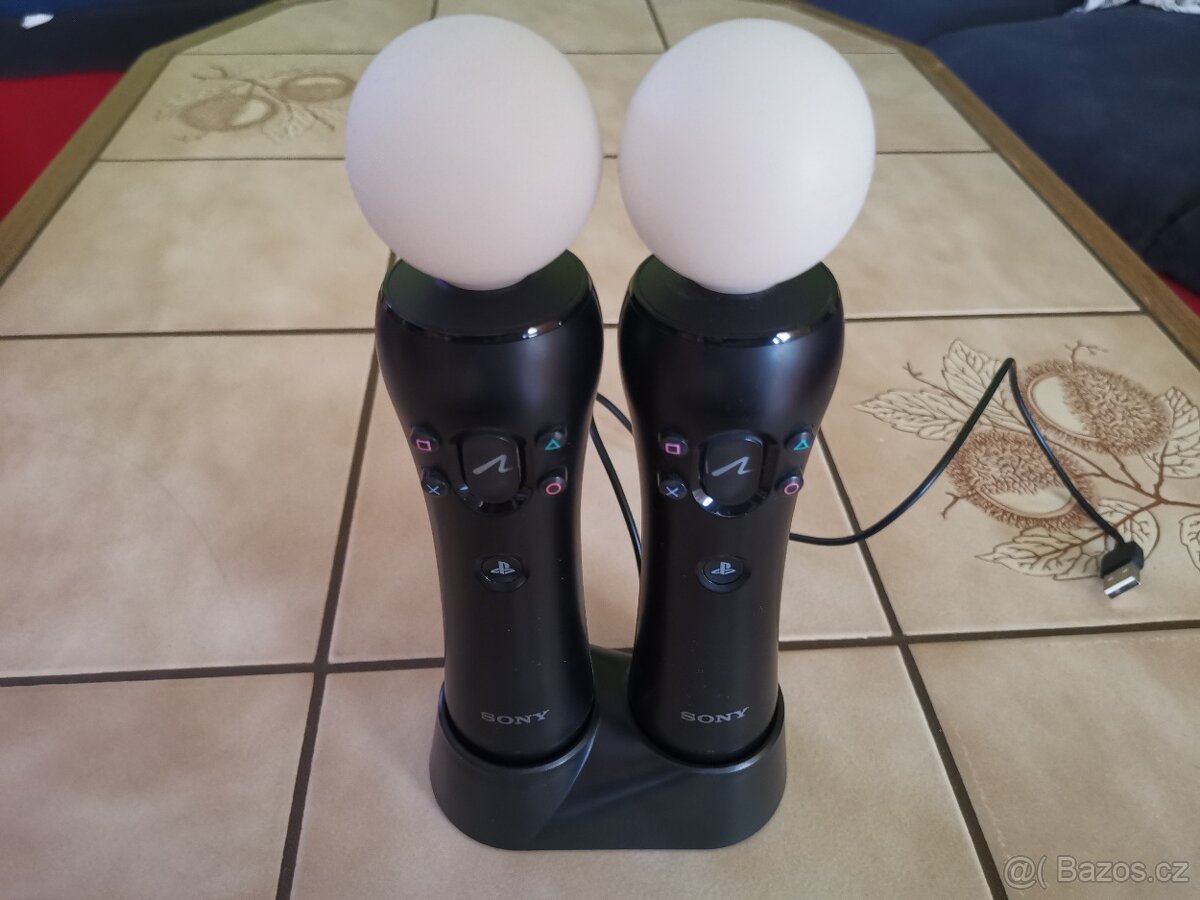 Nabíječka na dva move ovladače - 3