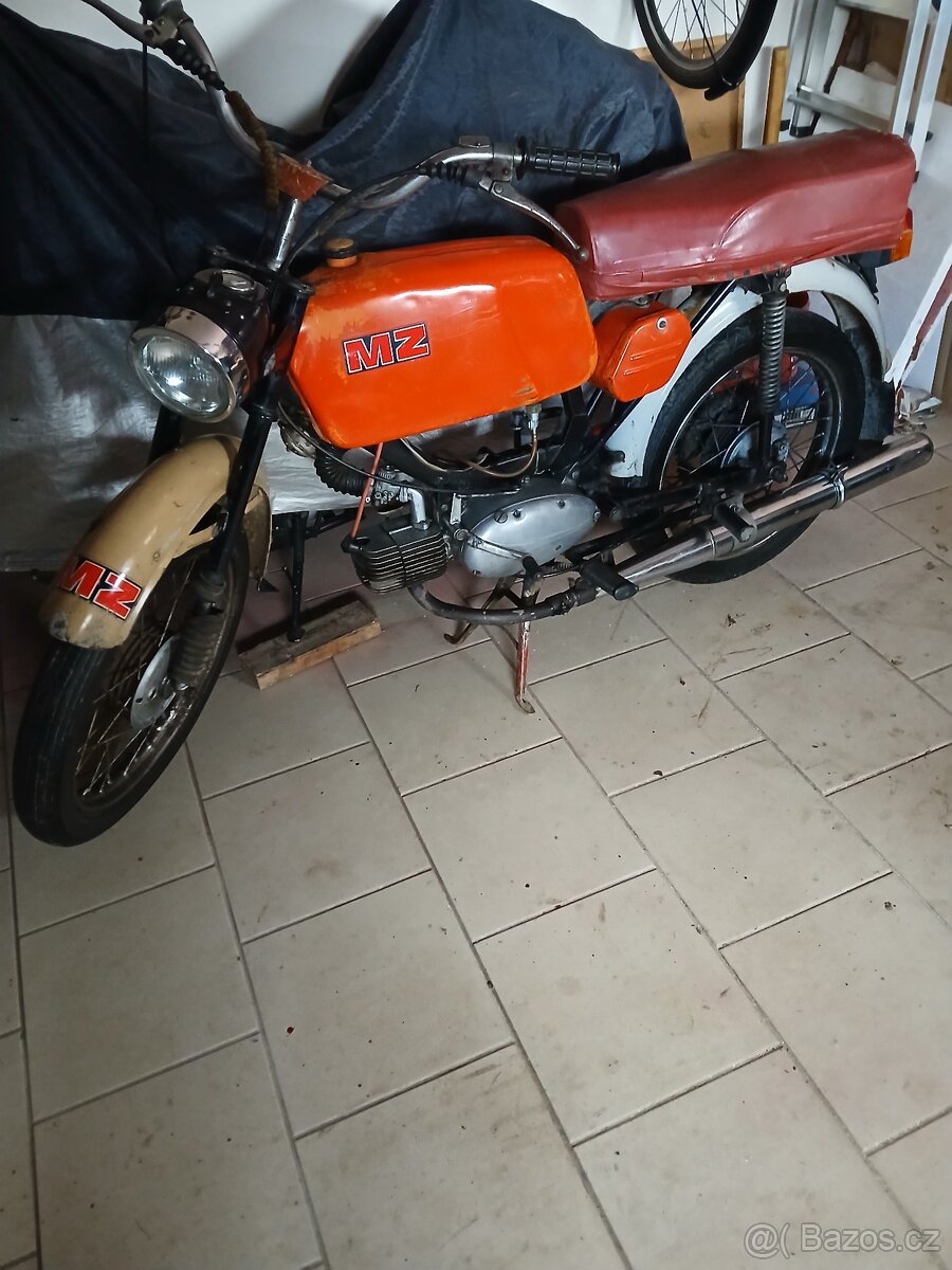 Jawa 23 Mustang s Tp - 3