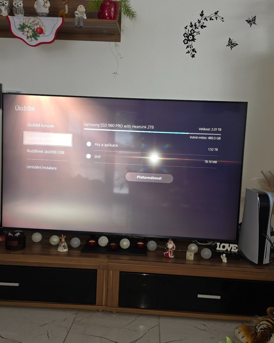 Prodám ps5 + VR2 virtuální realita - 3