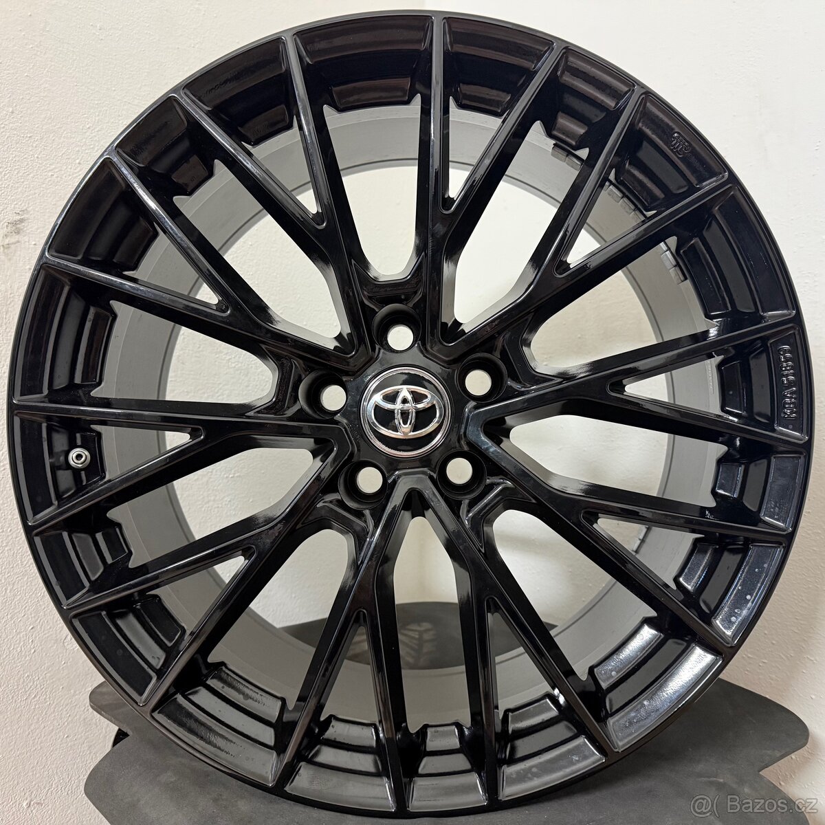 NOVÁ TOYOTA RAV4/HIGHLANDER 5x114,3 R19 ET39+TPMS - 3