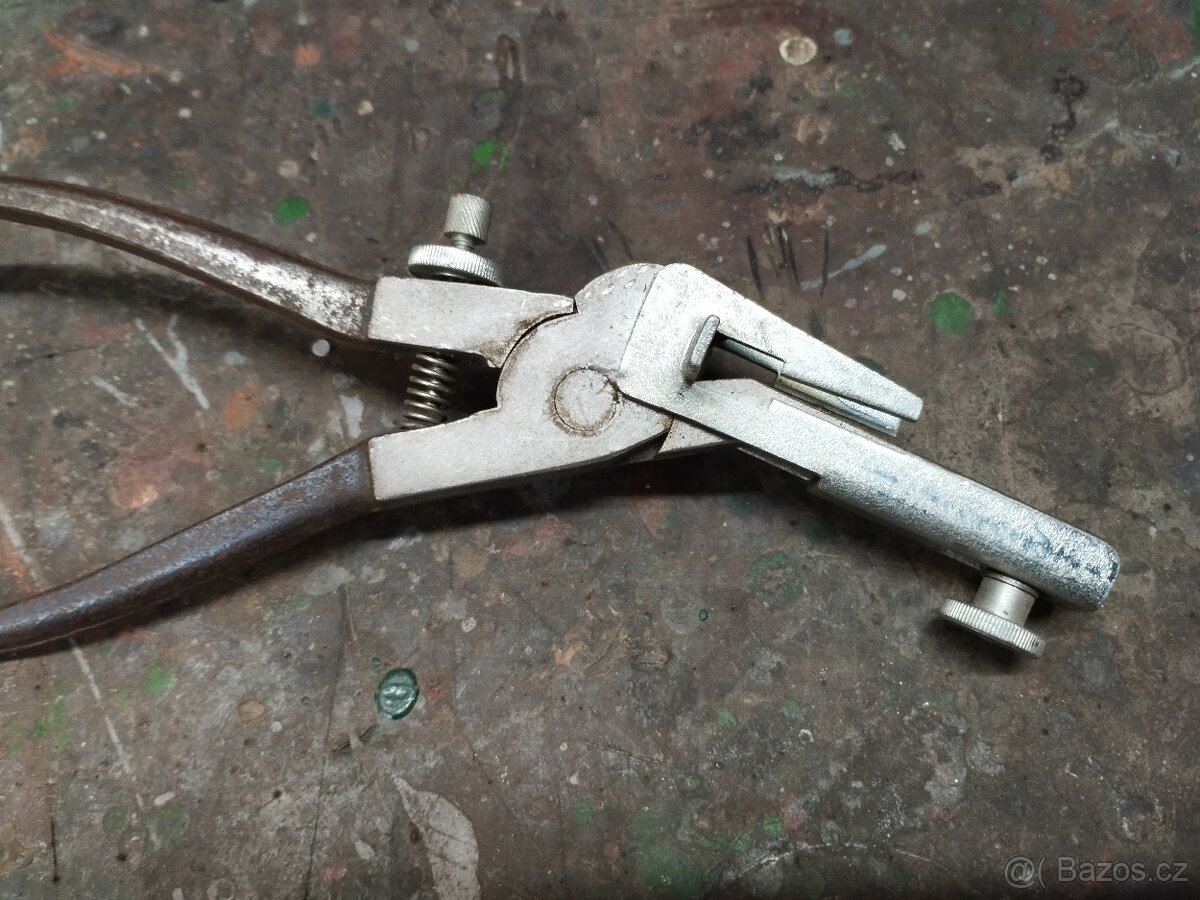 Šraňkovací kleště na pásové pily - 3