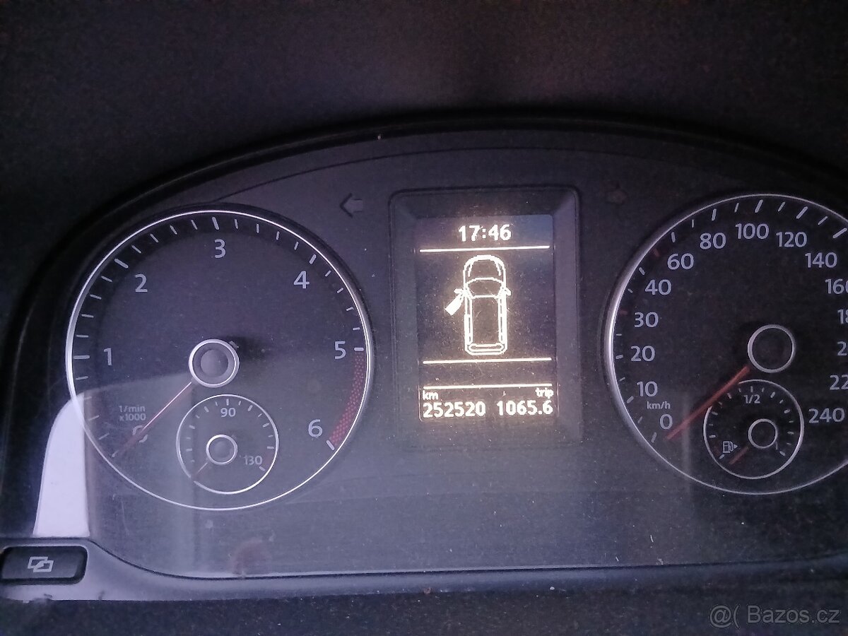 VW Touran 1.6 TDI 77 kW - 3