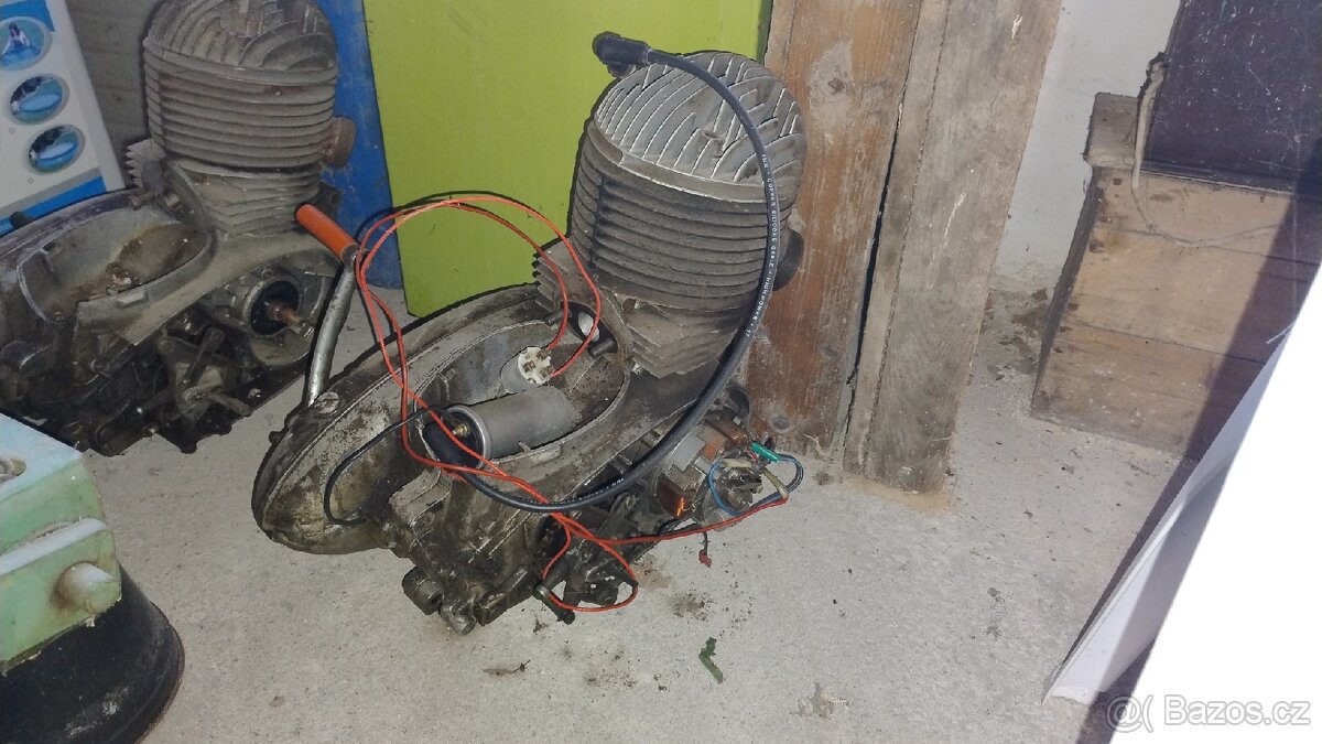 Motor Jawa 250 353 - 3