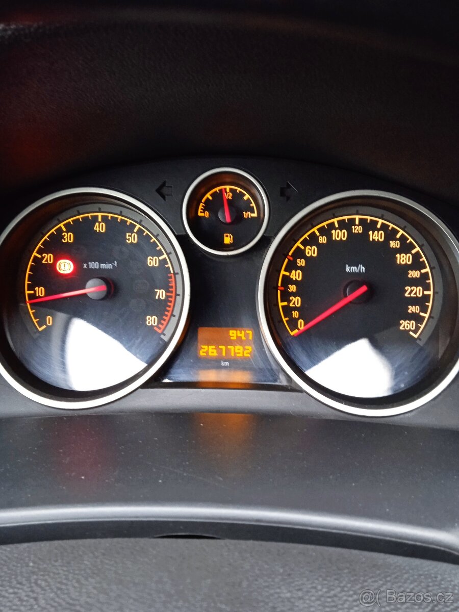 Opel Astra H caravan - 3