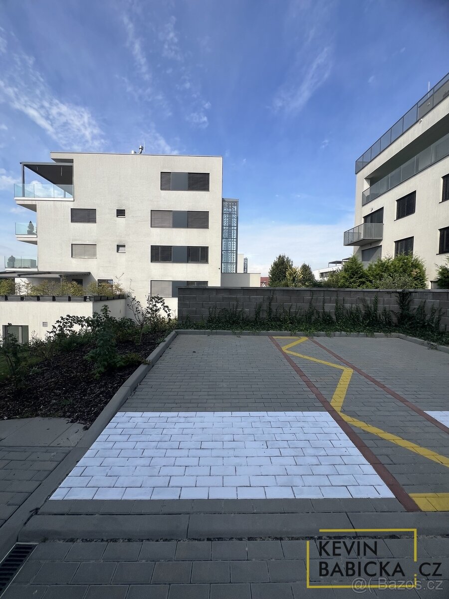 Prodej parkovacího stání 16 m², ul. Kumpoštova, Brno-Sadová - 3