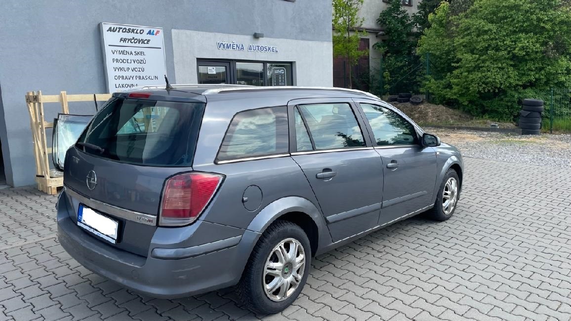 Opel Astra Caravan 1.7CDTI 16V 74 KW, RV 10/2005 - 3