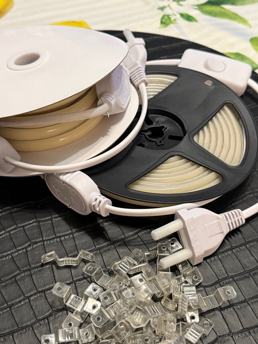 AC220V LED COB neonový pásek s vypínačem - 3