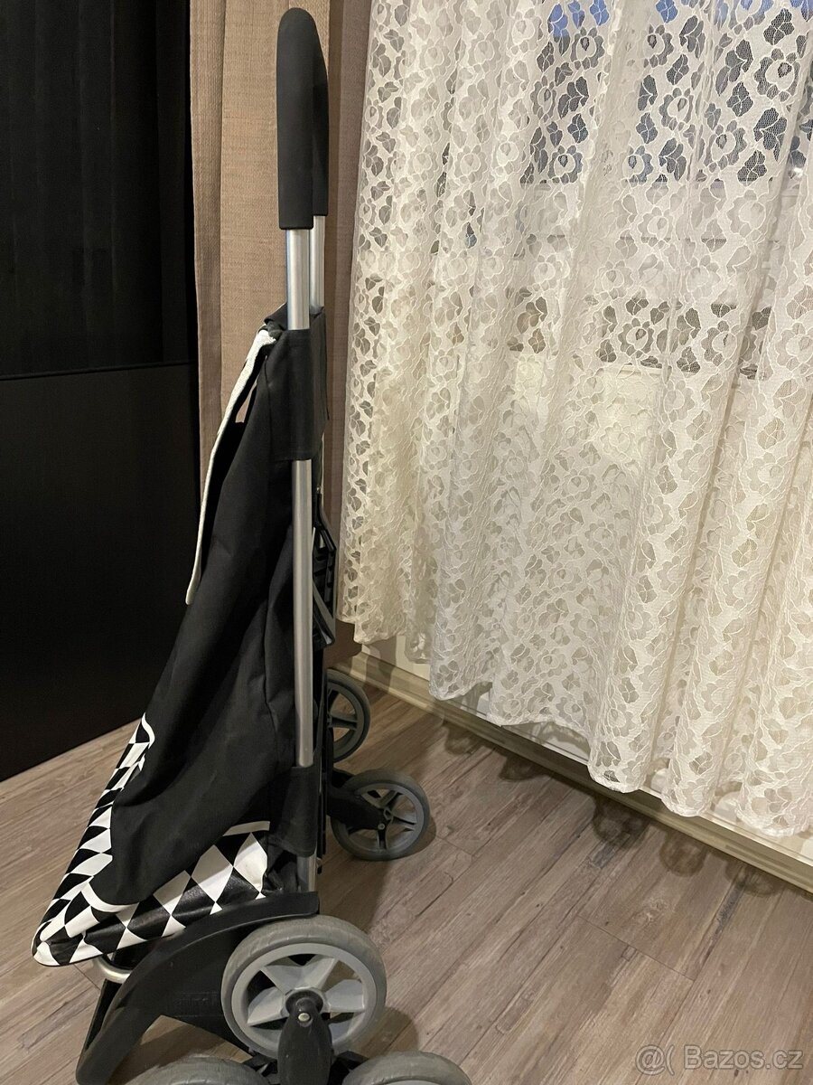 Nákupní taška na kolečkách GIMI Tris Optical 56l černá - 3