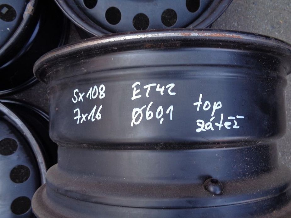 Plechové disky 16",rozteč 5x108,ET 42,šíře 7J, střed 60,1 - 3