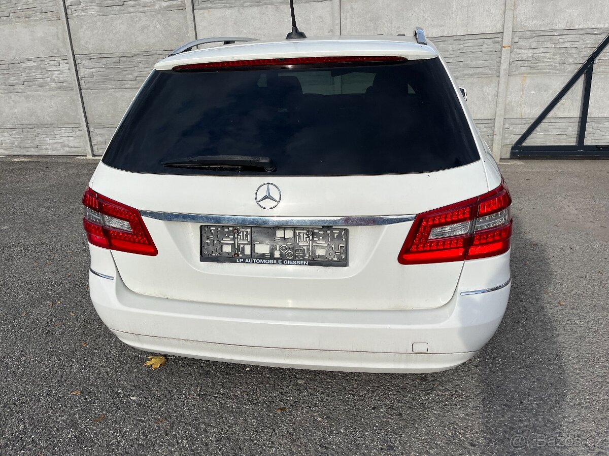 Mercedes E W212 - 3