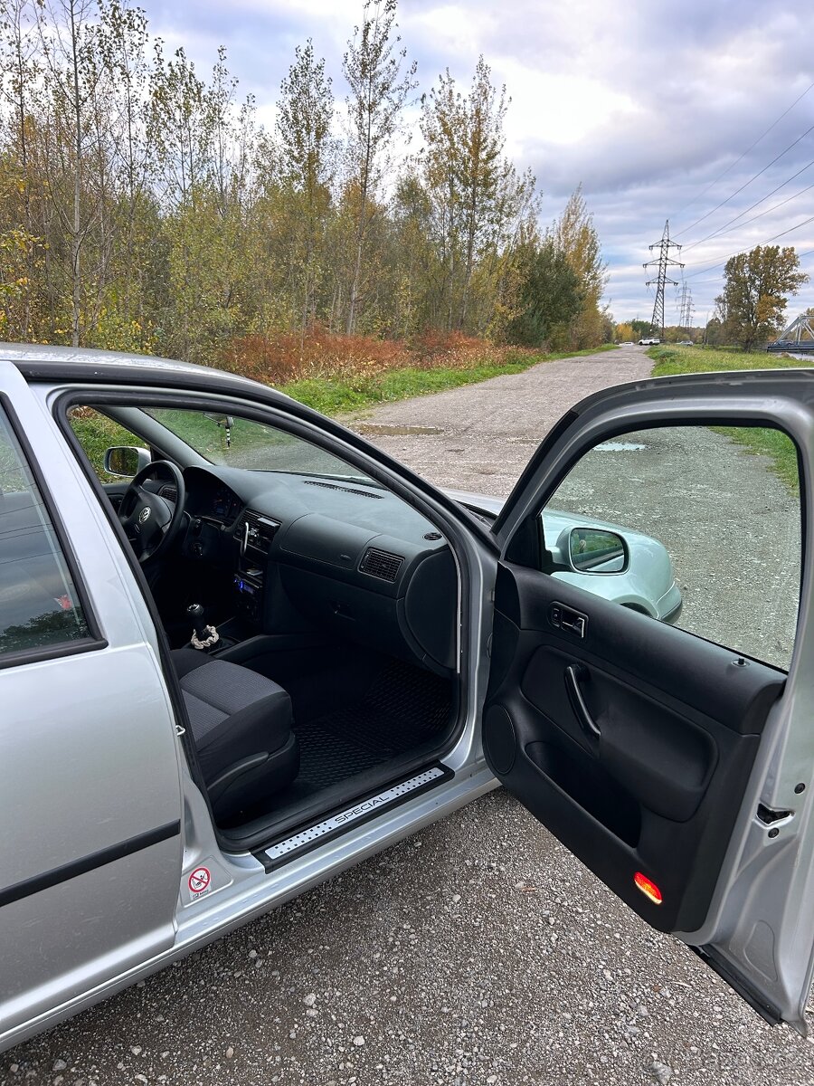 Golf 4 1.6 77kw 2002 nájezd 150tkm - 3