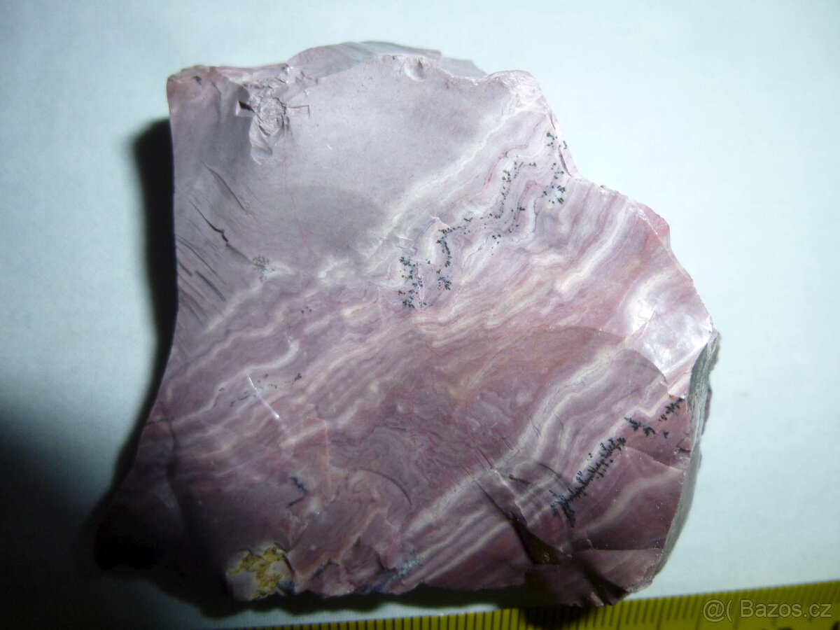 Minerál, nerost - masový opál 2 - 3