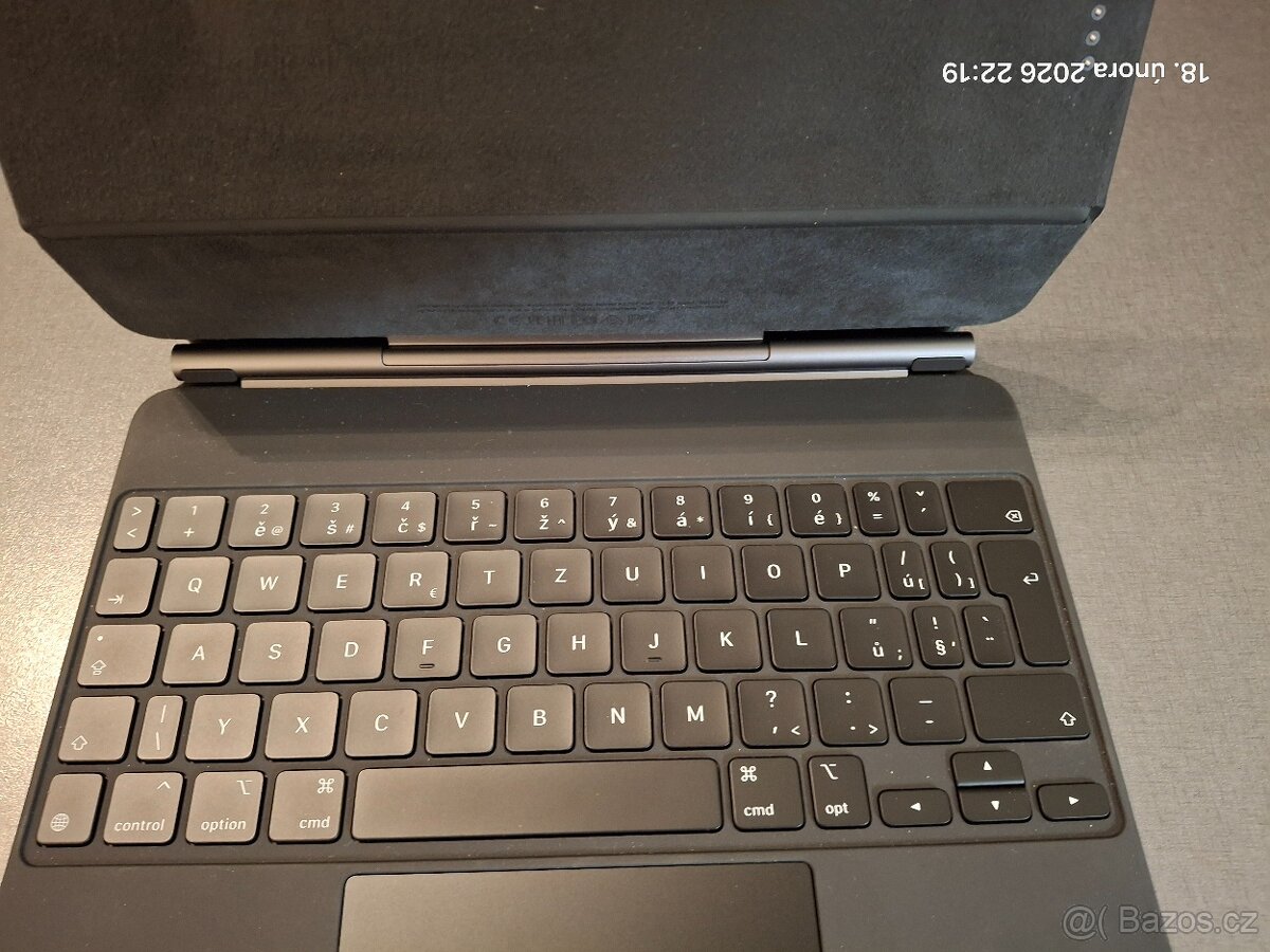 Apple Magic Keyboard CZ klávesnice pro iPad Air 11" 2025. - 3