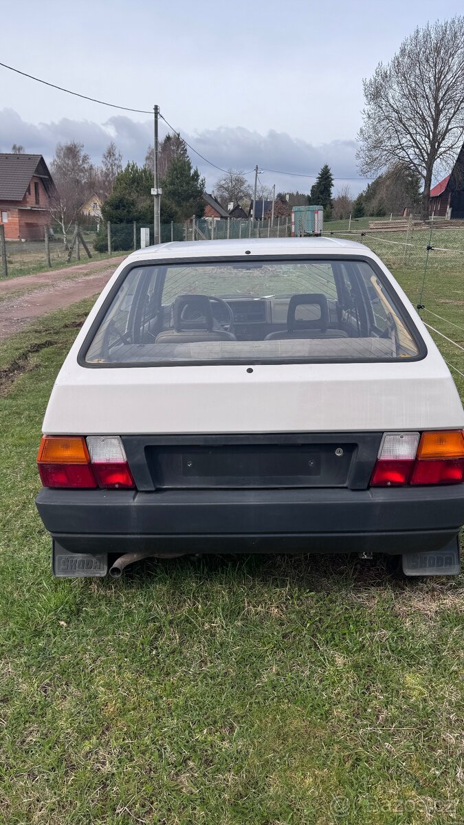 Škoda favorit rok 1990 - 3