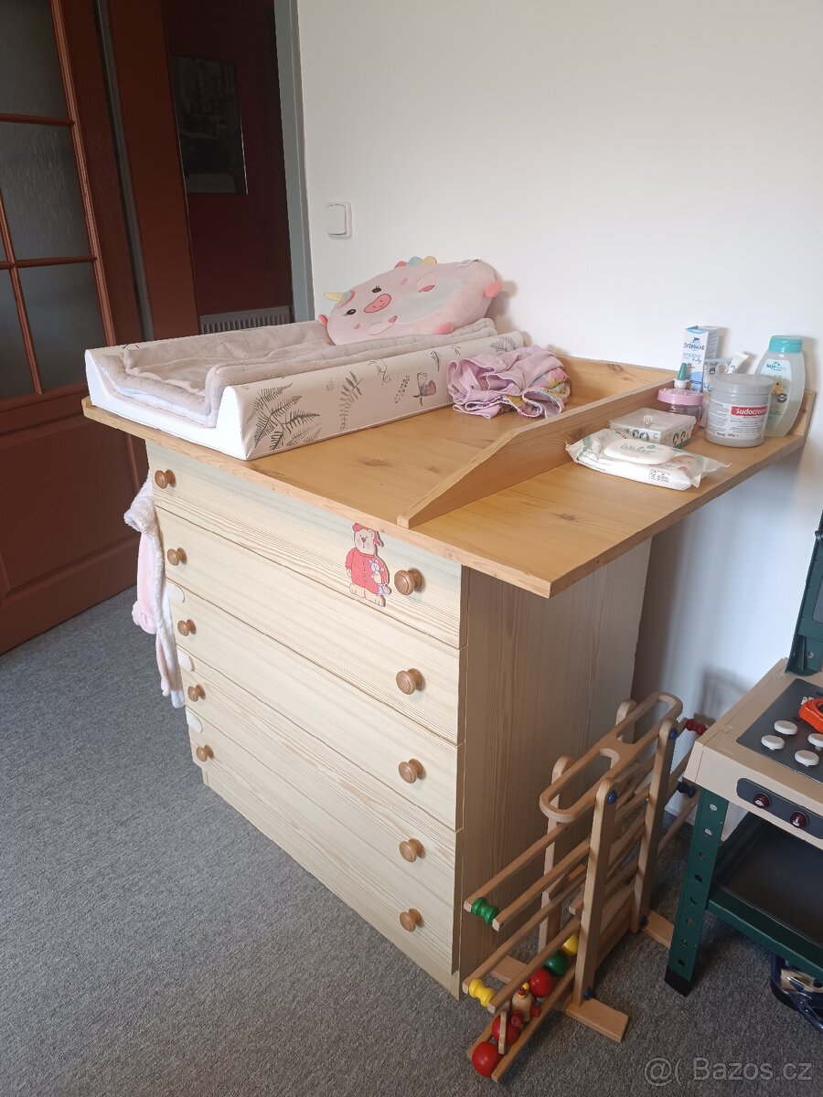 Přebalovací pult - 3