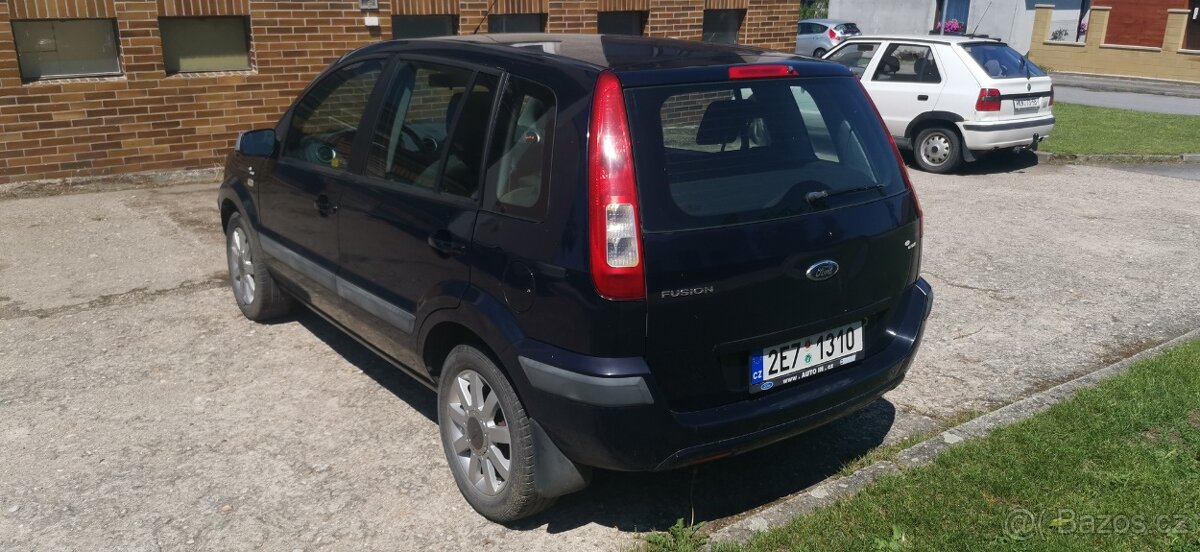 Ford Fusion - 3