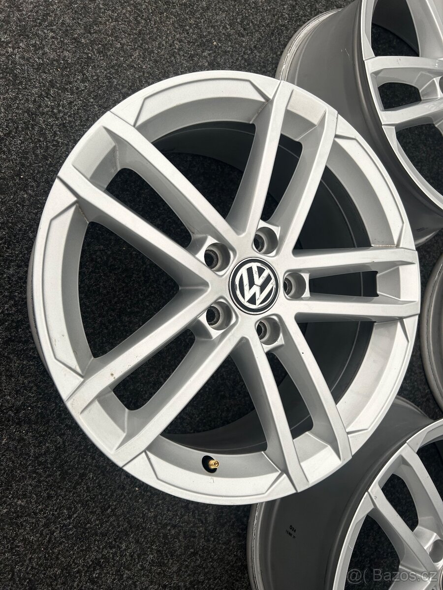Orig. alu kola VW 5x112 r17 - 3