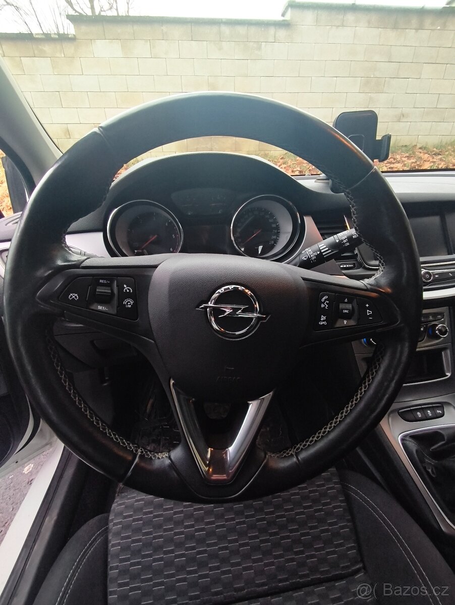 Opel astra K ST 2019 - 3