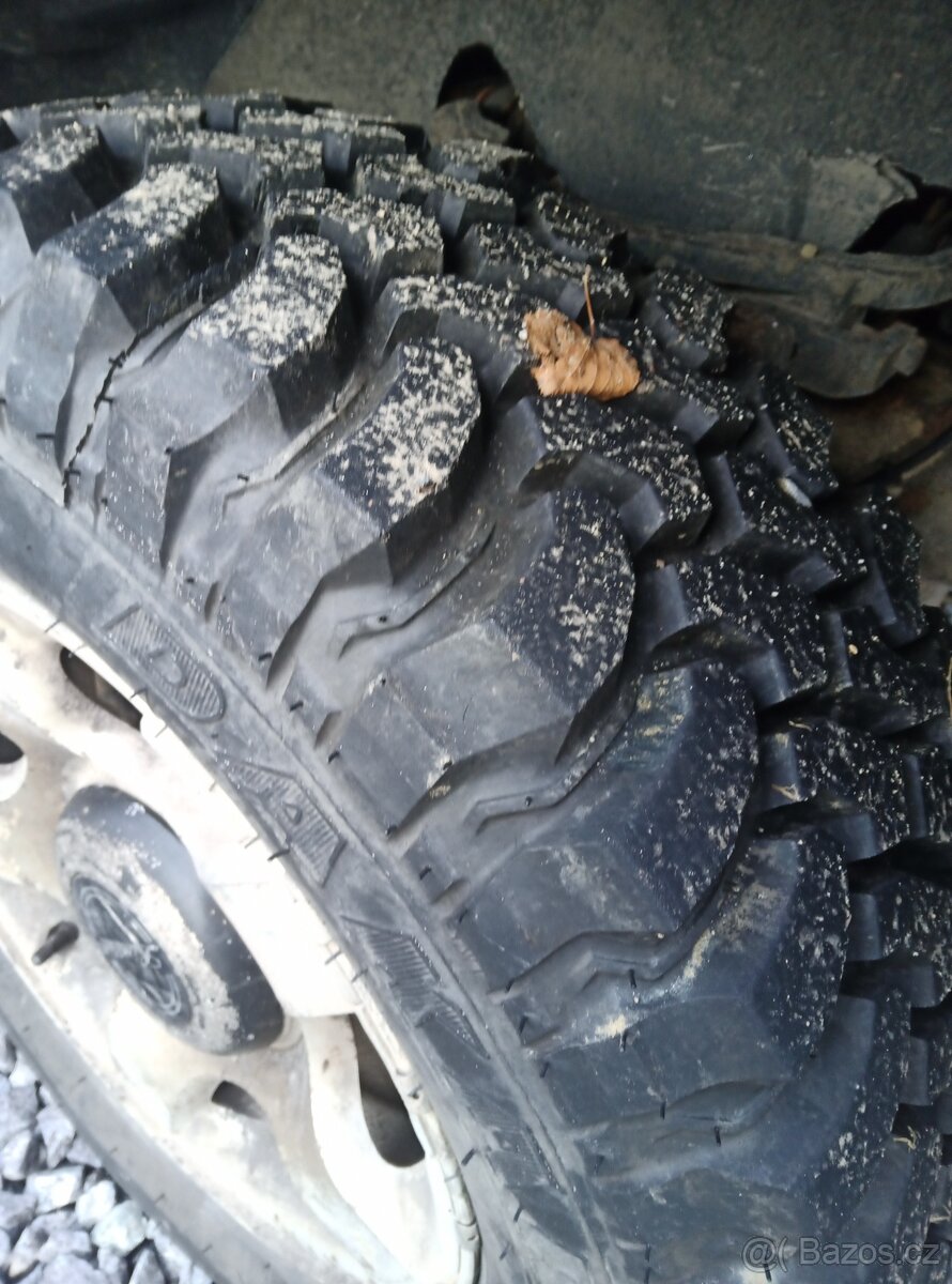 Ford Explorer 2001 - 3