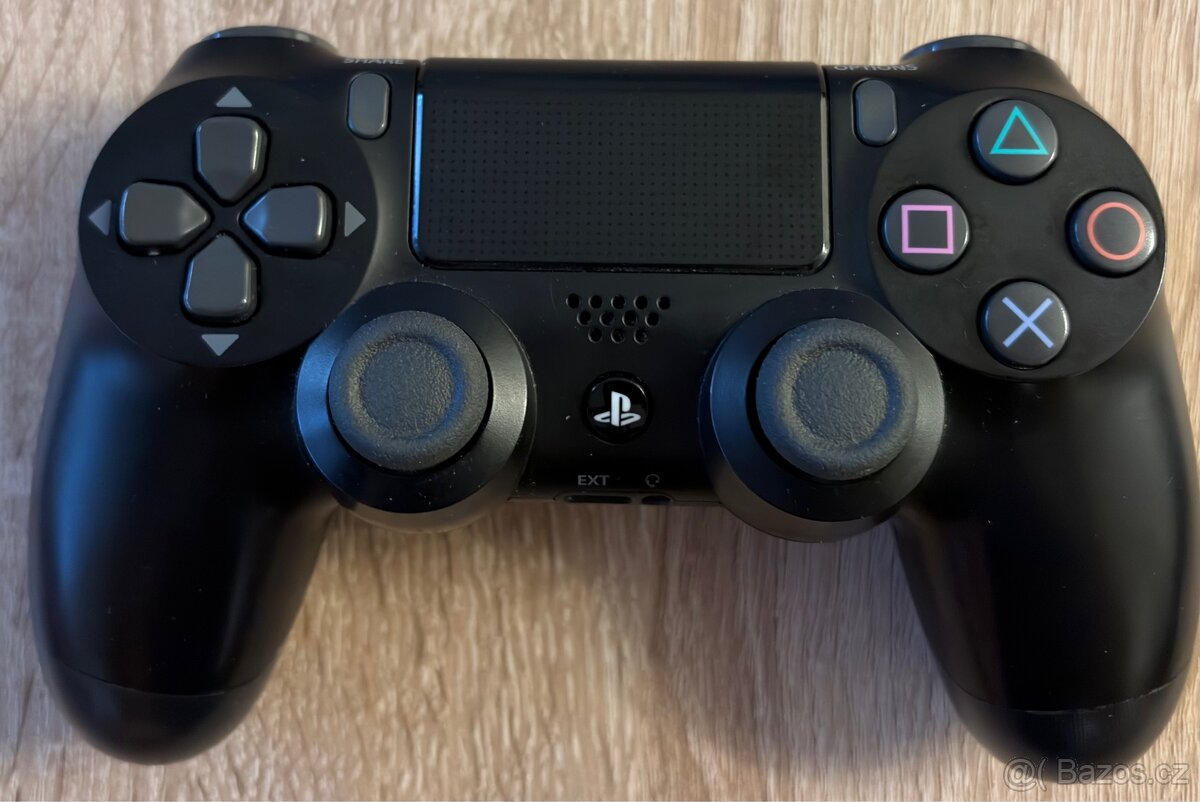 PlayStation 4 Pro 1TB CUH-7116B - 3