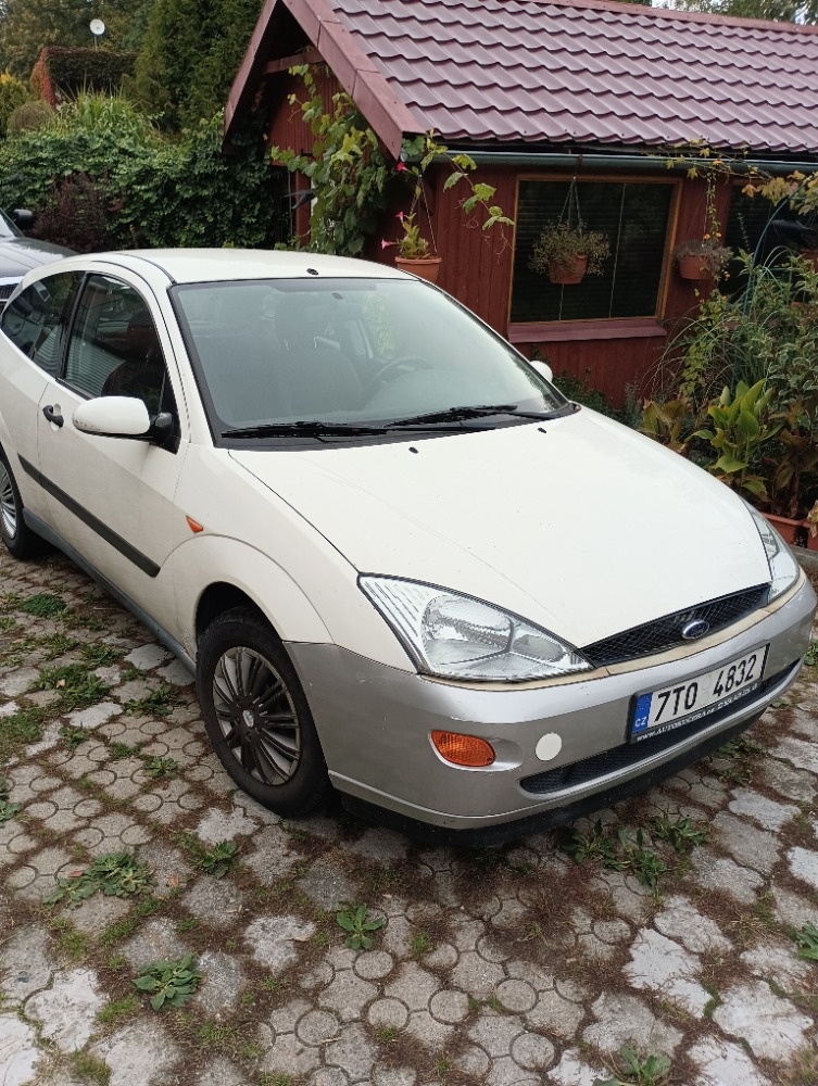 Ford Focus coupe mk1 - 3