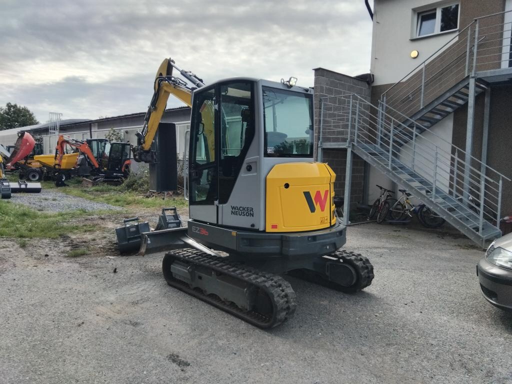 Wacker Neuson EZ36 Powertilt - 3