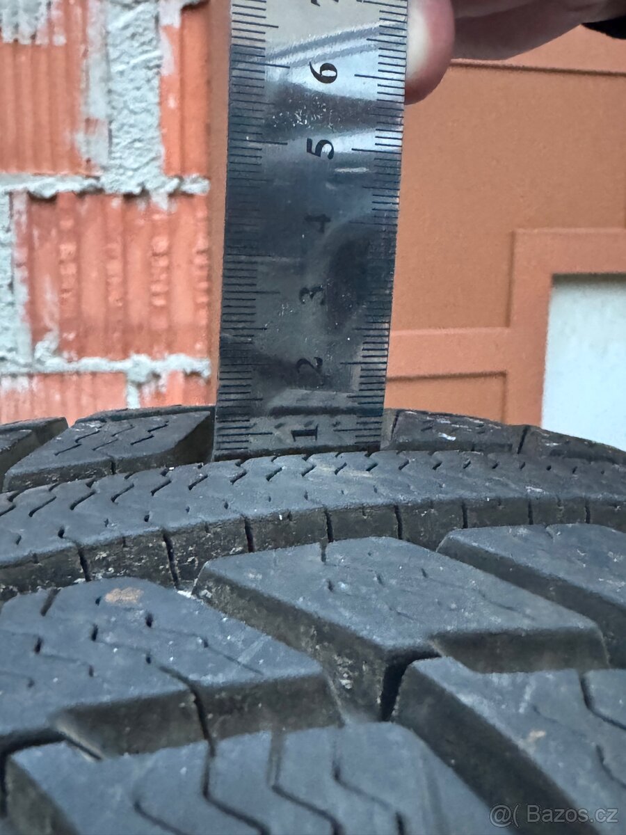 Michelin gumy 2x 195/65/15 - 3