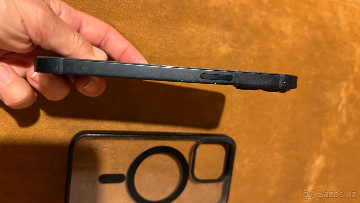 Prodám iPhone 13 256GB - 3