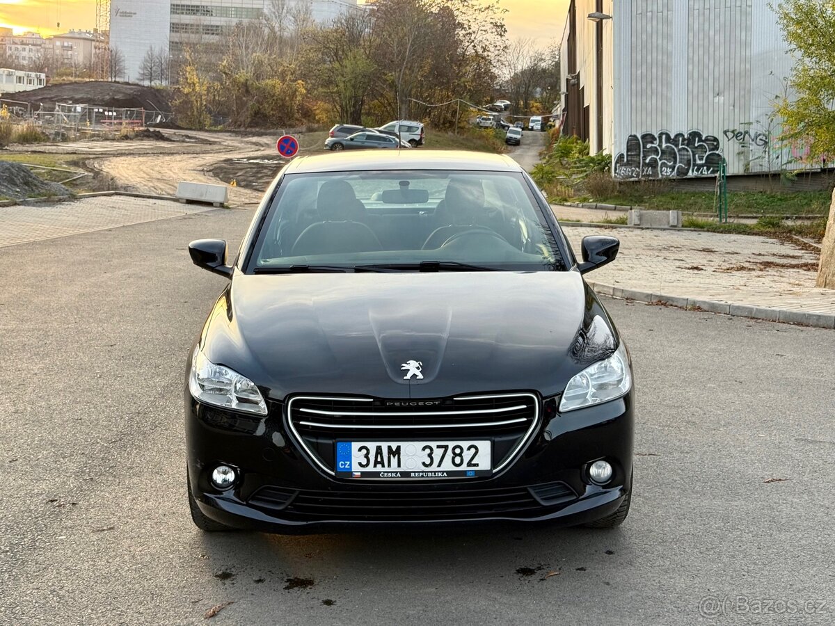 Pronájem Peugeot 301 - 3