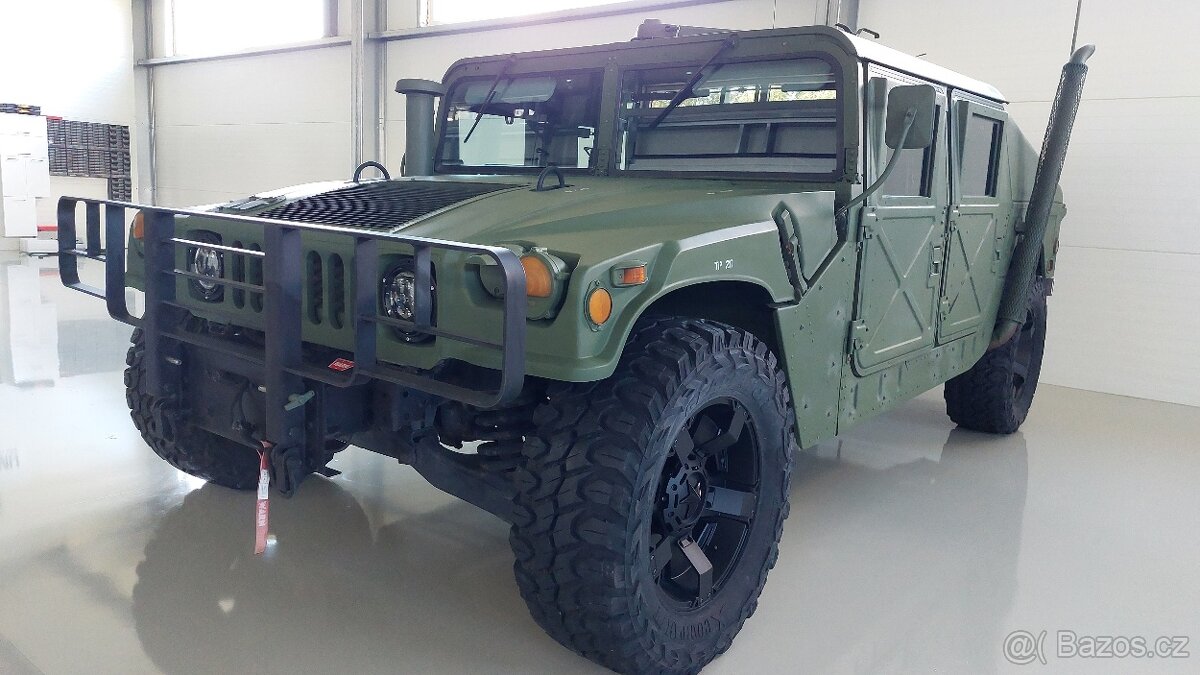 Hummer H1 / HMMWV slant back