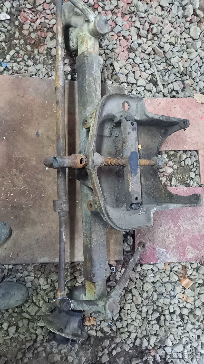 Zetor 25A-přední náprava - 3