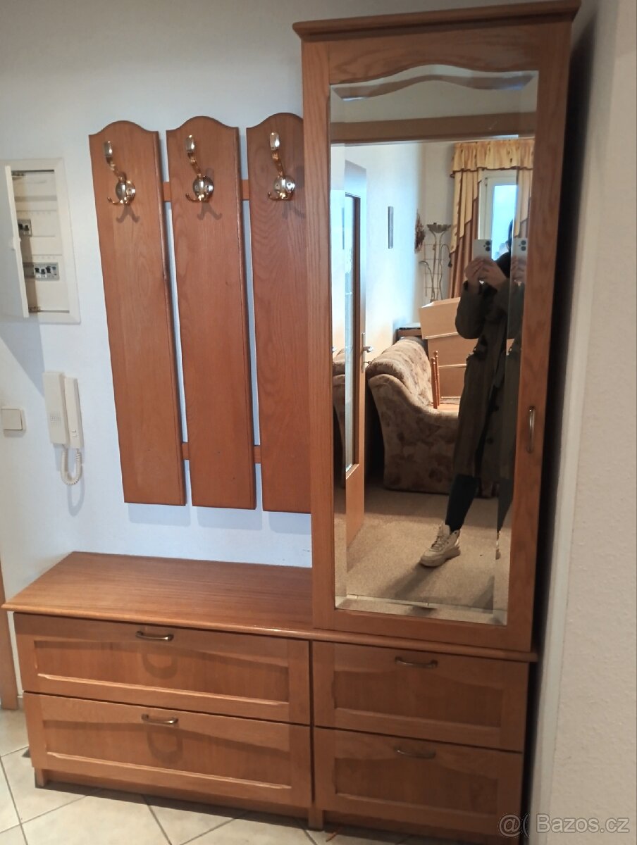 Předsíň/předsíňová sestava skříňka masiv dřevěná - 3