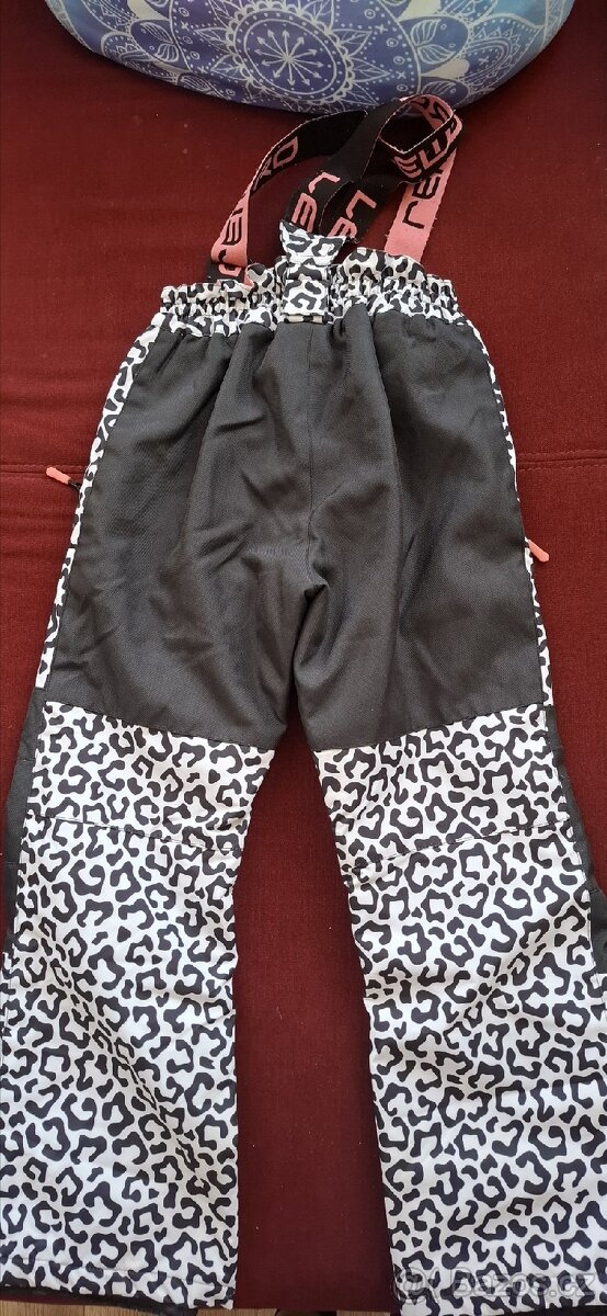 Dívčí oteplovačky - 3