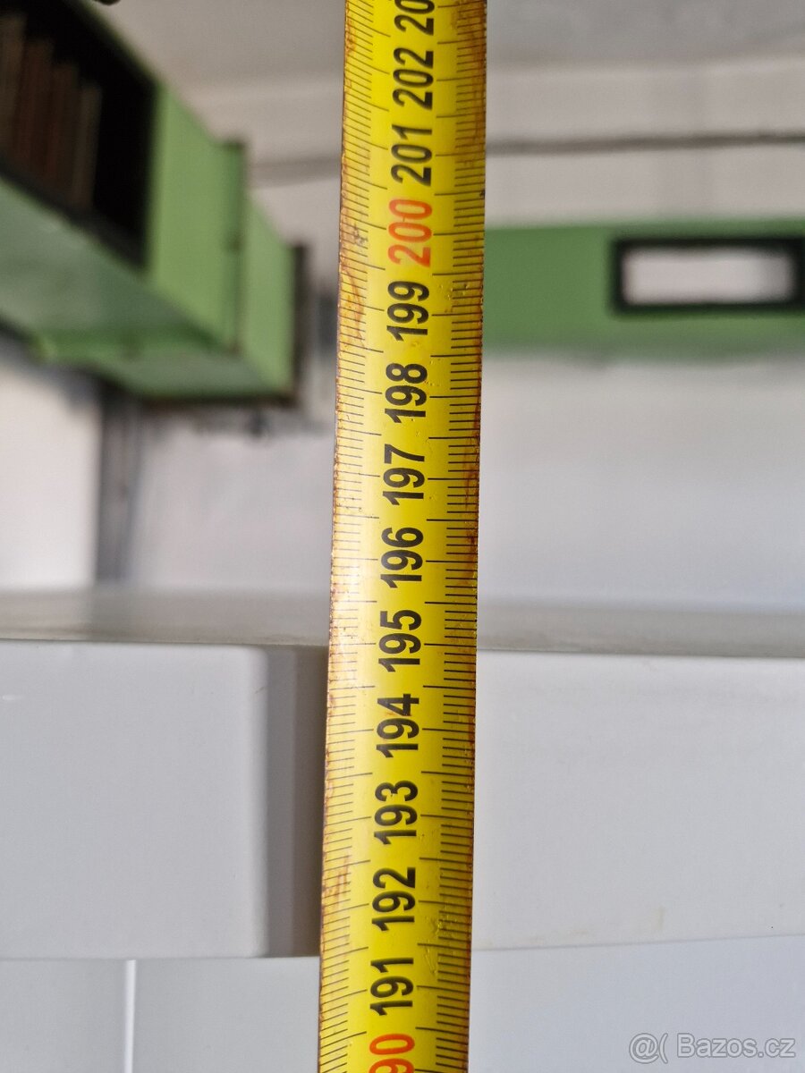 Kovová policová skříň s prosklenými posuvnými dveřmi - 3