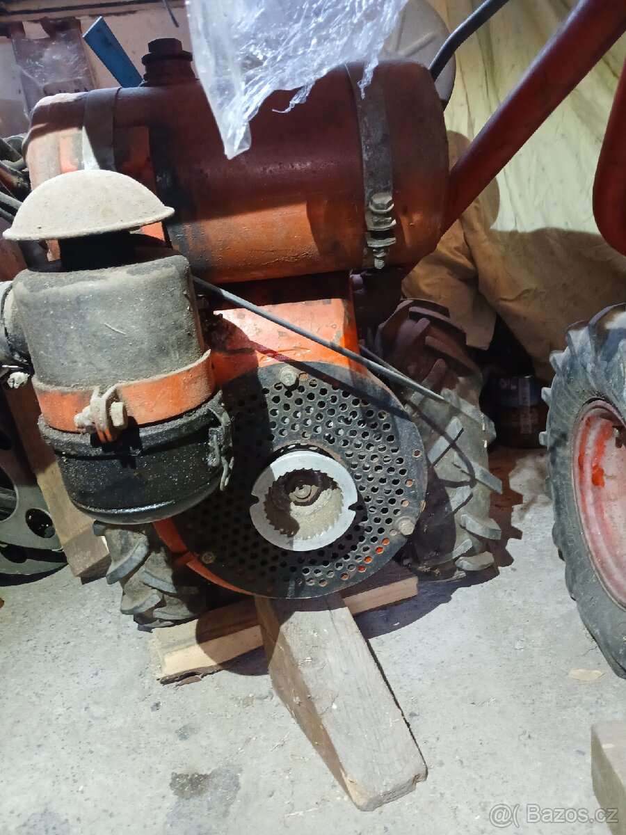 Prodám sekačku MF 70 - 3