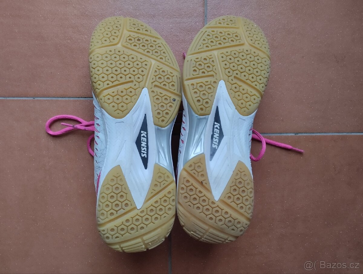 Boty do haly, zn. Kensis, vel. 41 - 3