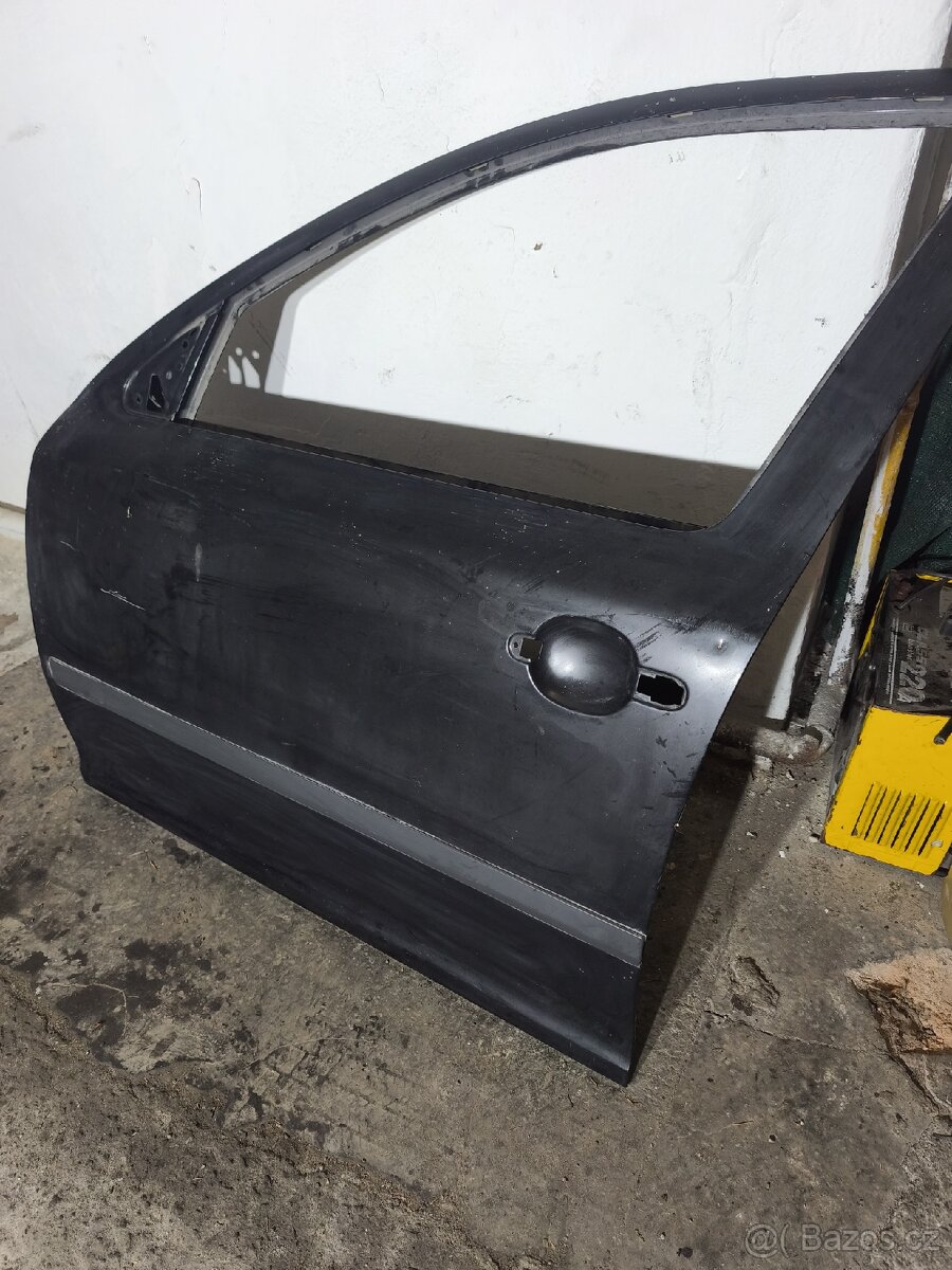Levé přední dveře Škoda Octavia 2 - 3