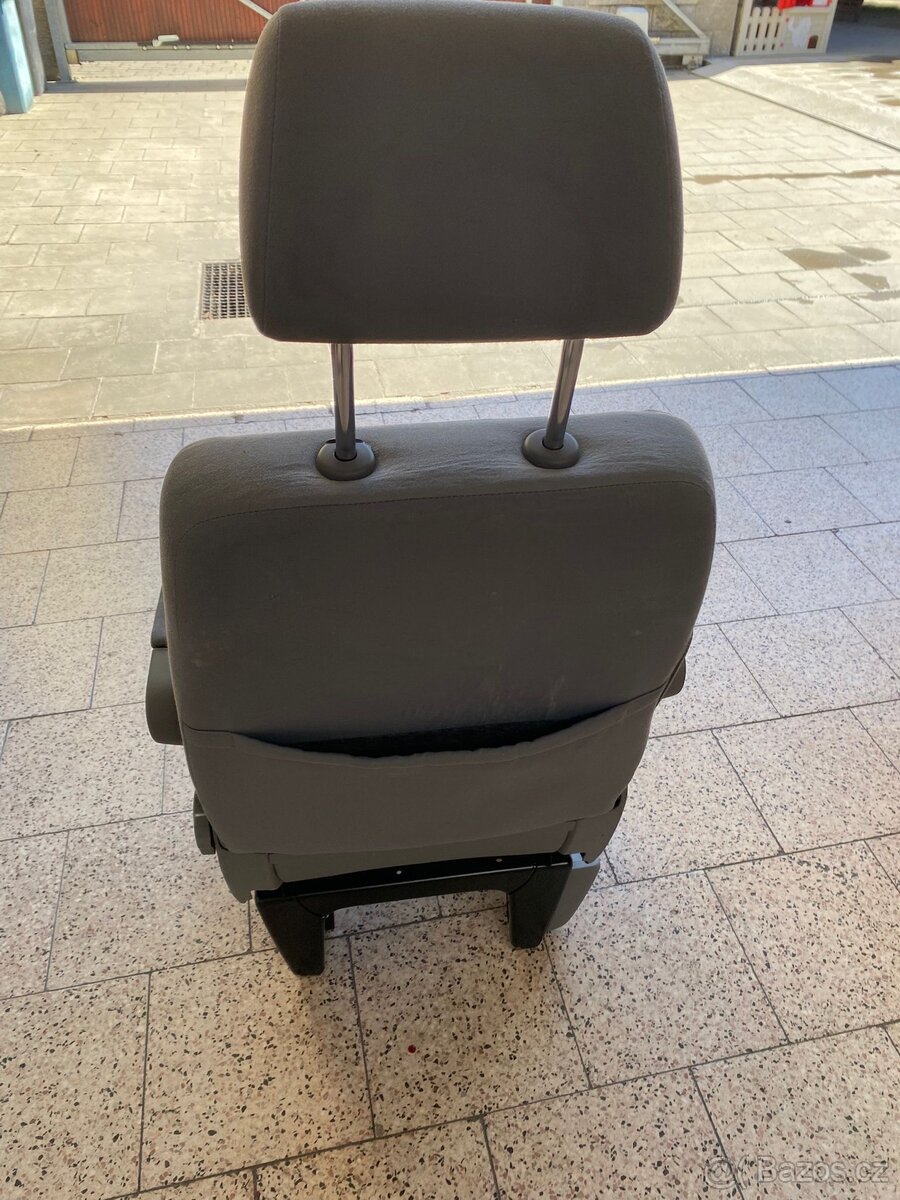 VW Transporter T5 - 3