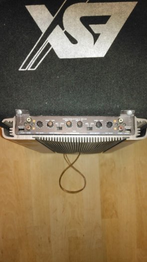 Subwoofer se zesilovačem a kabeláž - 3